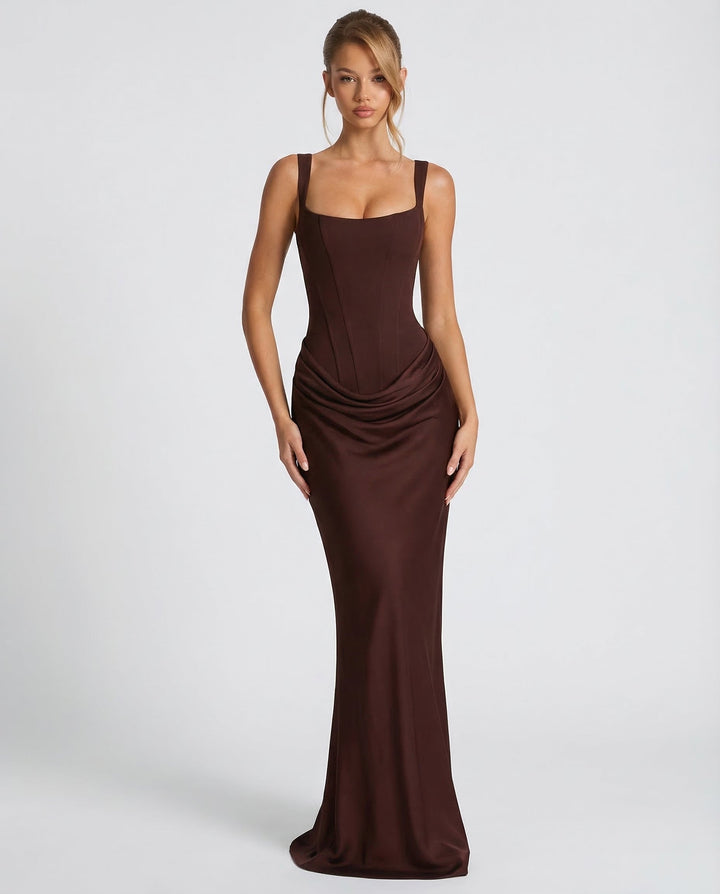 Aneta - Maxi w kształcie klepsydry